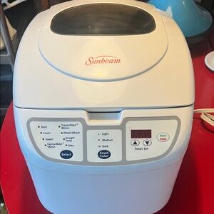 Sunbeam White Bread Machine